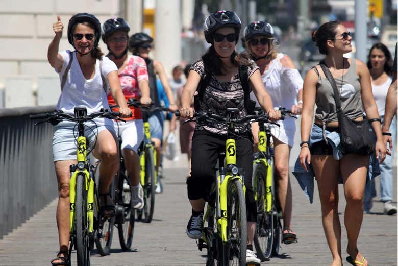 Visitando Lisboa de bicicleta elétrica