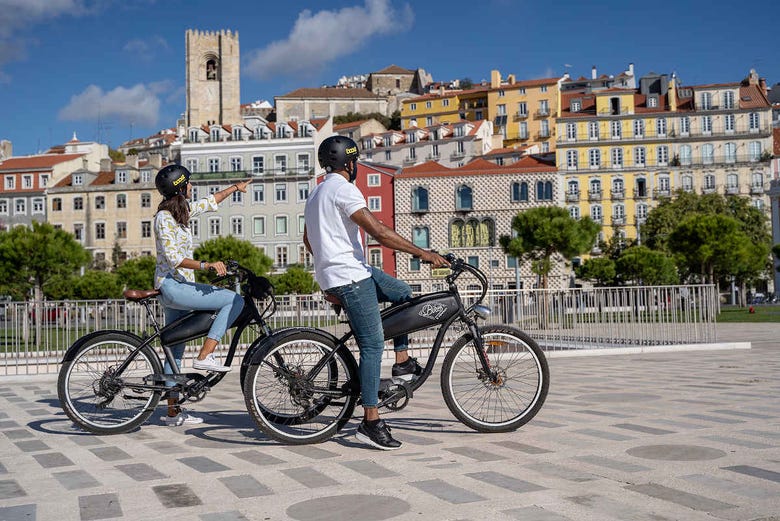 Giro in bicicletta elettrica a Lisbona