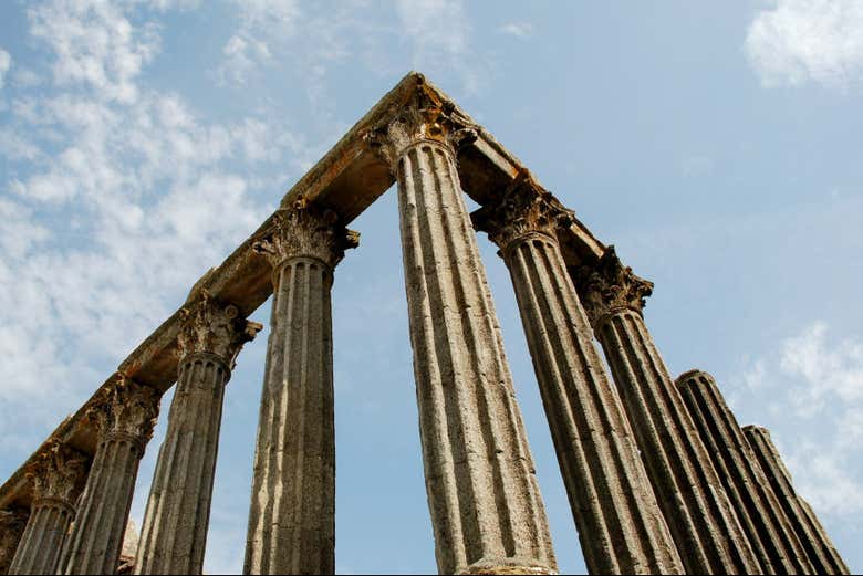 Templo romano de Évora