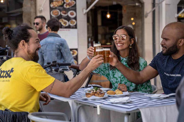 Toasting to a great tour of Lisbon