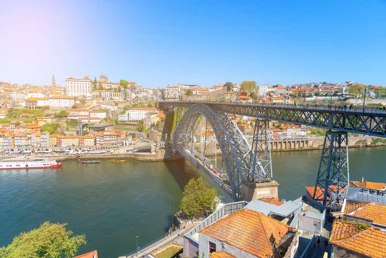Panorámica del puente de Don Luis I sobre el Duero