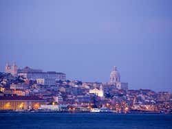 Lisbona al tramonto