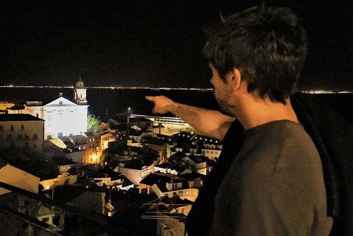 Walking tour around Alfama