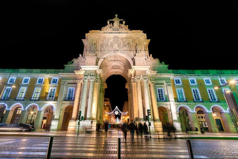 Arco da Rua Augusta durante la temporada navideña
