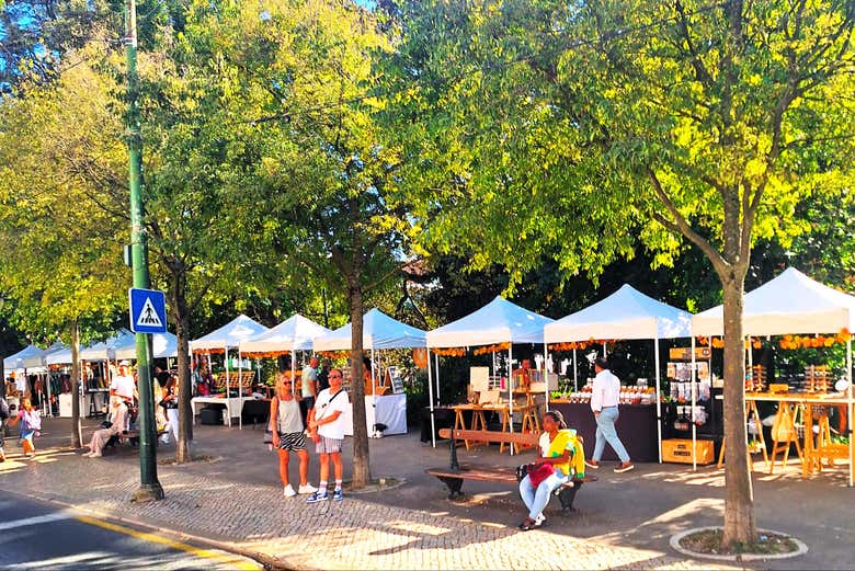 Puesto de artesanía en el barrio del Príncipe Real