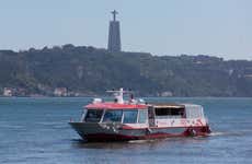 Passeio de barco por Lisboa