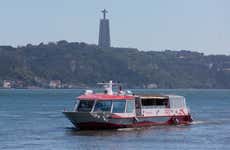 Paseo en barco por Lisboa