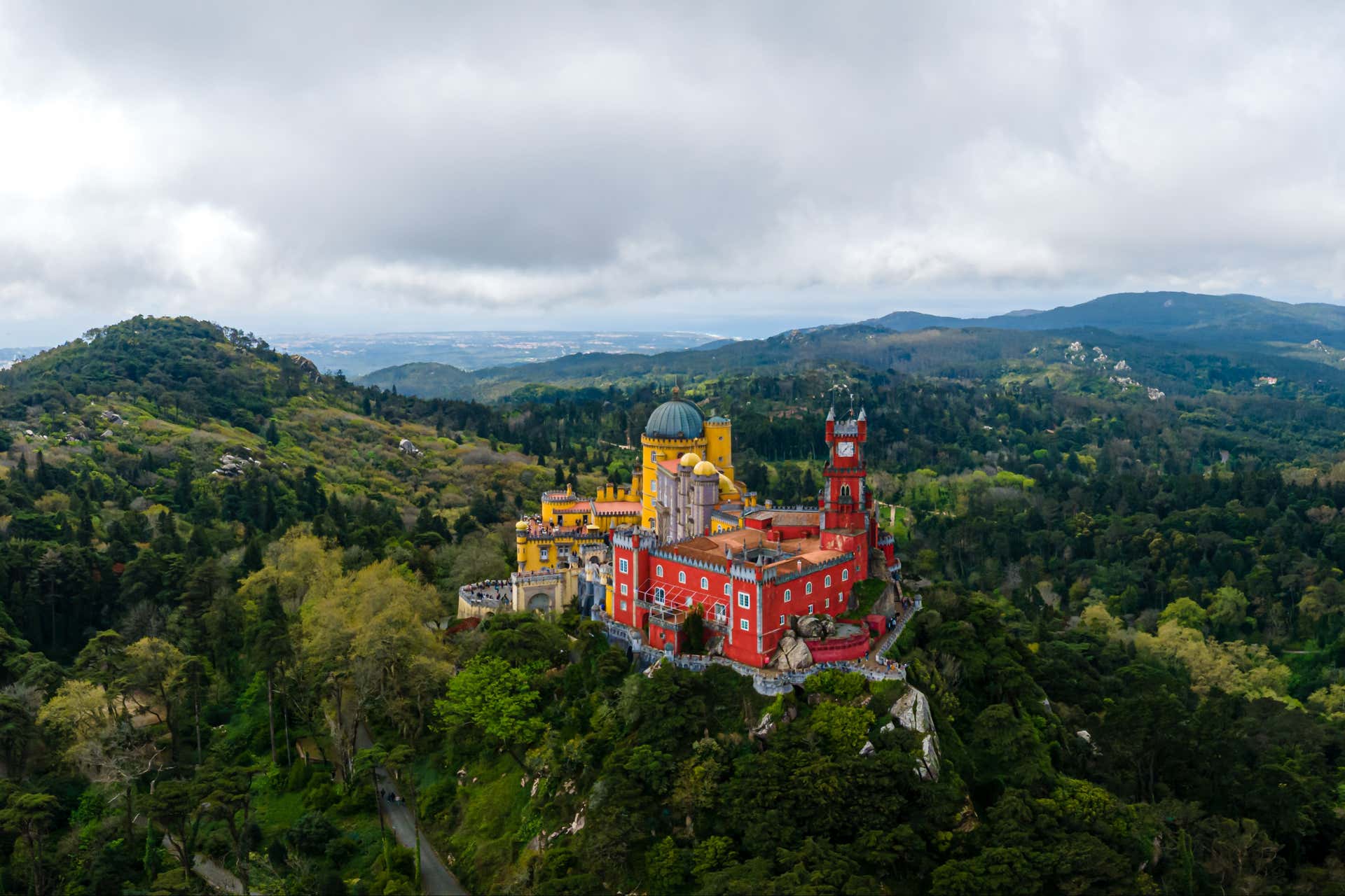 Sintra Cascais Palacio Da Pena Y Quinta Da Regaleira Desde Lisboa