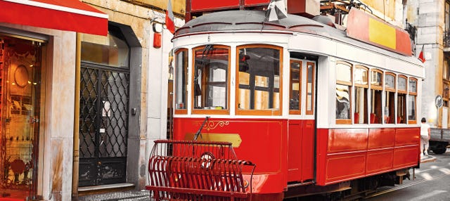 Lisbon Hills Tramcar Tour