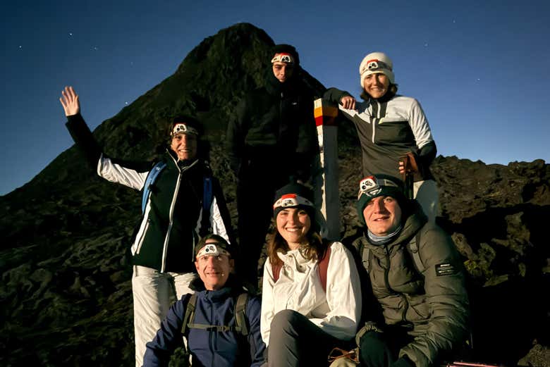 Momento da foto na Montanha do Pico!
