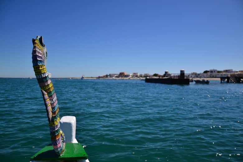Disfrutando de la travesía por la Ría Formosa