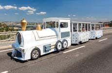 Visita à adega Real Companhia Velha + Trem turístico