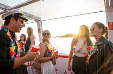 Fiesta en barco por el río Duero