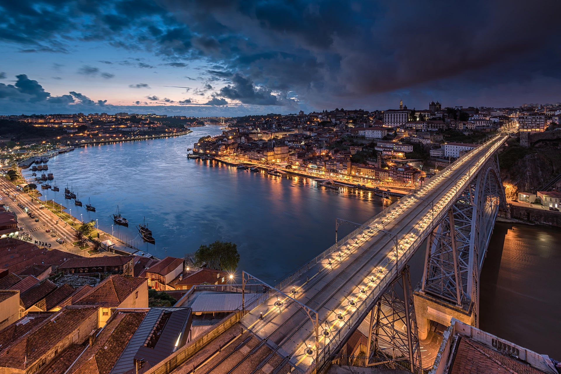 Free tour de nuit dans Porto