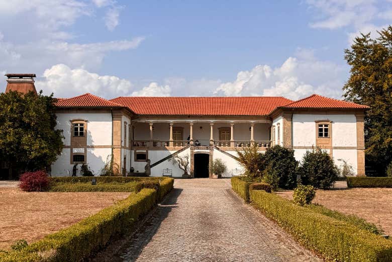Visitaremos una bodega local