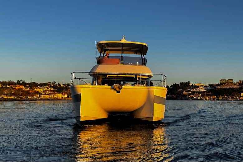 Uno de los barcos para realizar la actividad