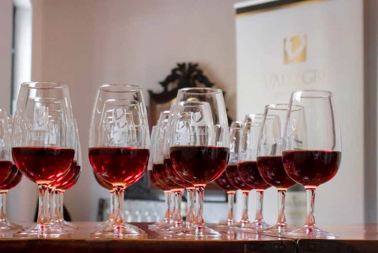 Taças de vinho do Porto na Casa da Guitarra
