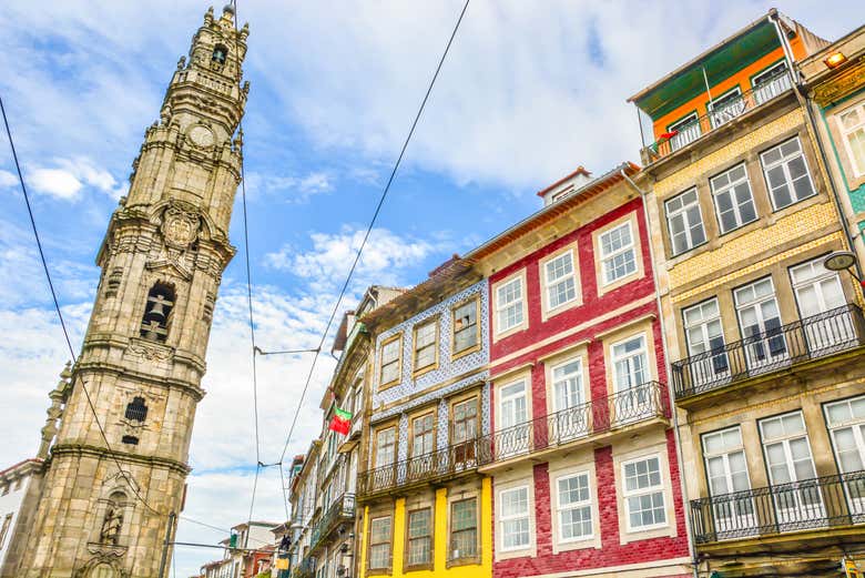La Torre de los Clérigos es un símbolo de Oporto