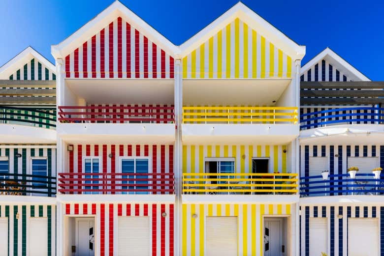 Casas típicas de colores de Costa Nova