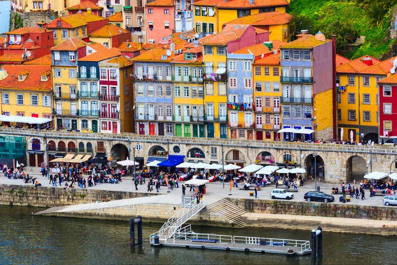 Les façades colorées du quartier de Ribeira