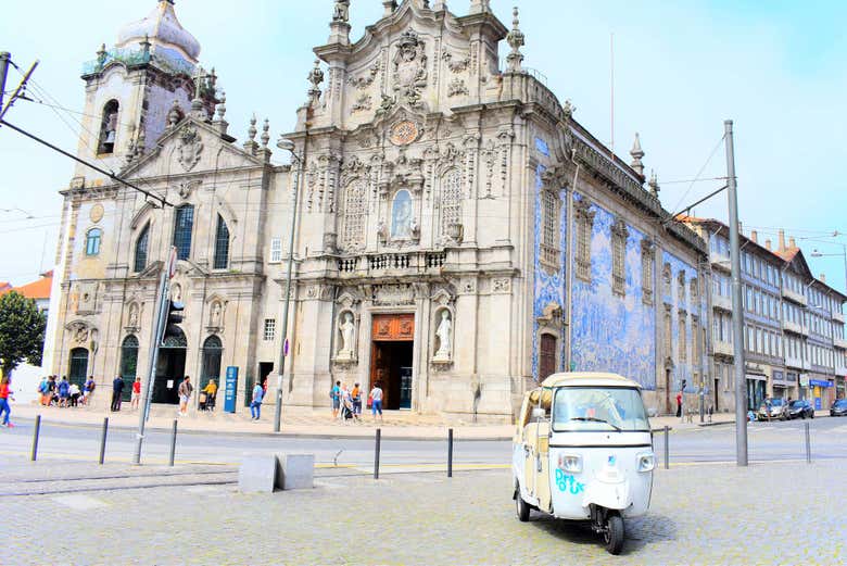 Iglesias del Carmen y dos Carmelitas