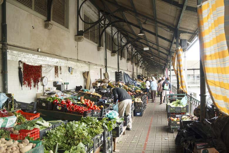 Gli interni del mercato