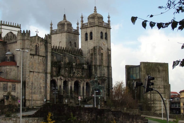 Cattedrale di Porto dall'esterno