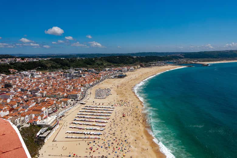 Nazaré, il paradiso del surf in Portogallo