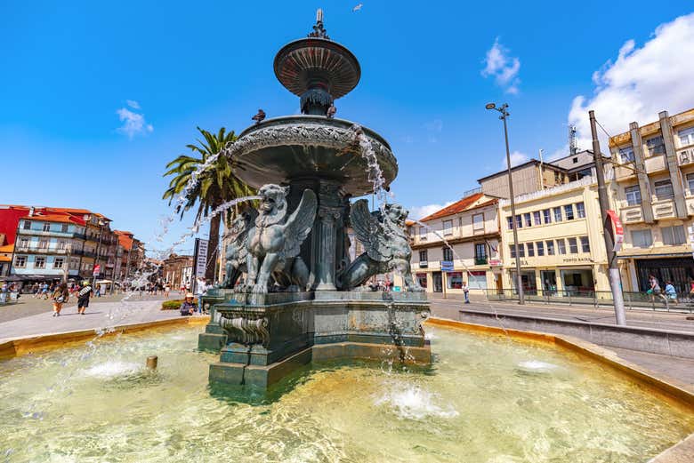Praça de Gomes Teixeira, il punto di incontro del tour