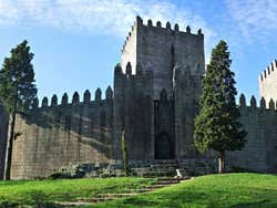 Guimarães, Castello