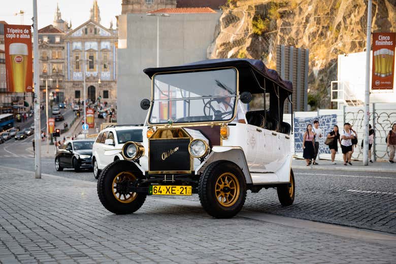 Visite privée en voiture de collection dans Porto