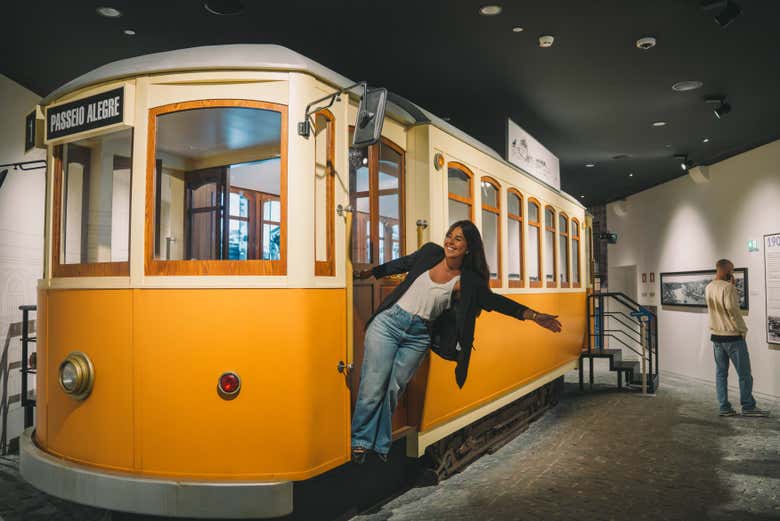 En un tranvía antiguo