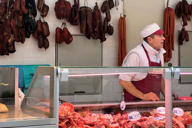 Uno degli esercizi commerciali del marcato