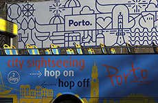 Ônibus turísticos no Porto