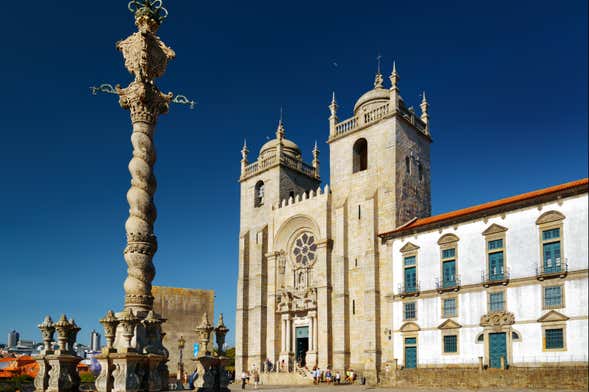 Tour privado en coche clásico por Oporto