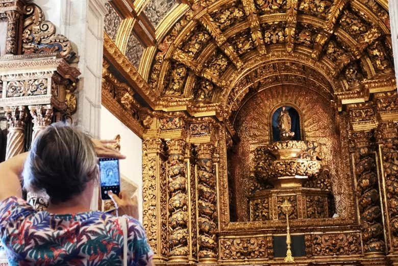 Visitando la iglesia por dentro