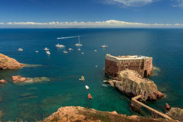 Excursión a las Islas Berlengas y sus cuevas de Portugal