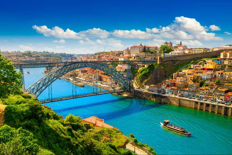 El puente de Don Luis I es el símbolo de Oporto