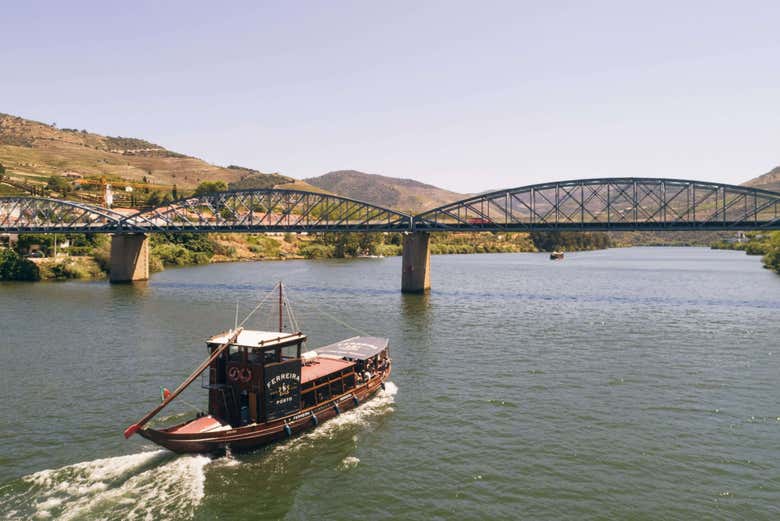 Disfrutando del paseo en rabelo por el río Duero