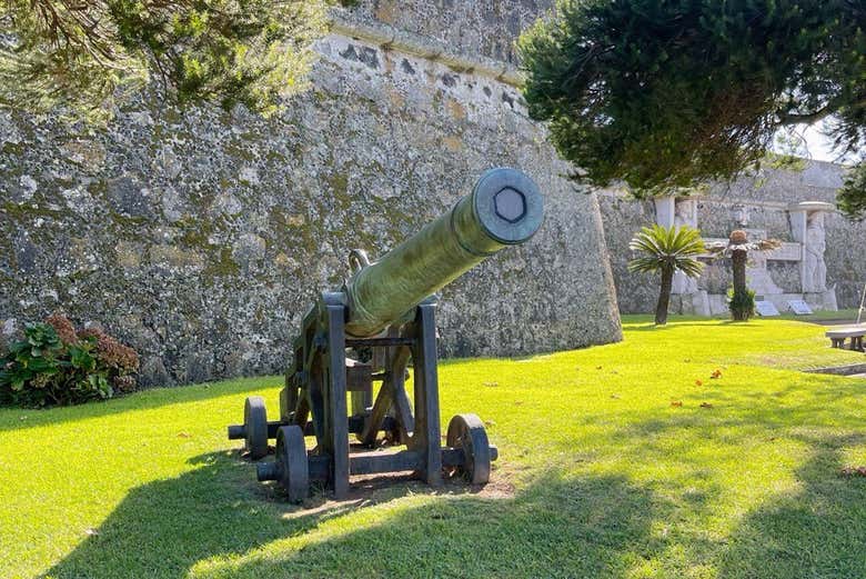 Uno de los cañones del fuerte de São Brás