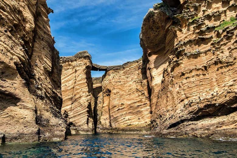 Navegando por el islote de Vila Franca