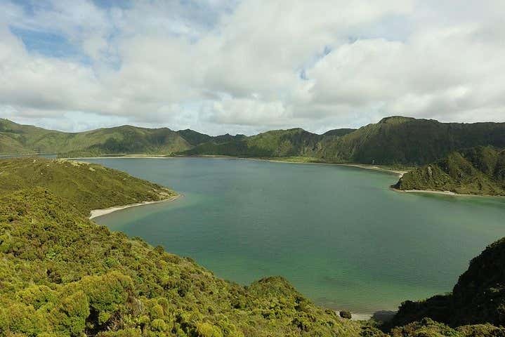 Vue panoramique sur Lagoa do Fogo