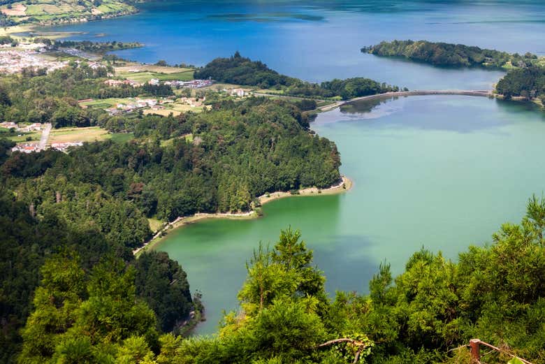 Hiking to the Sete Cidades
