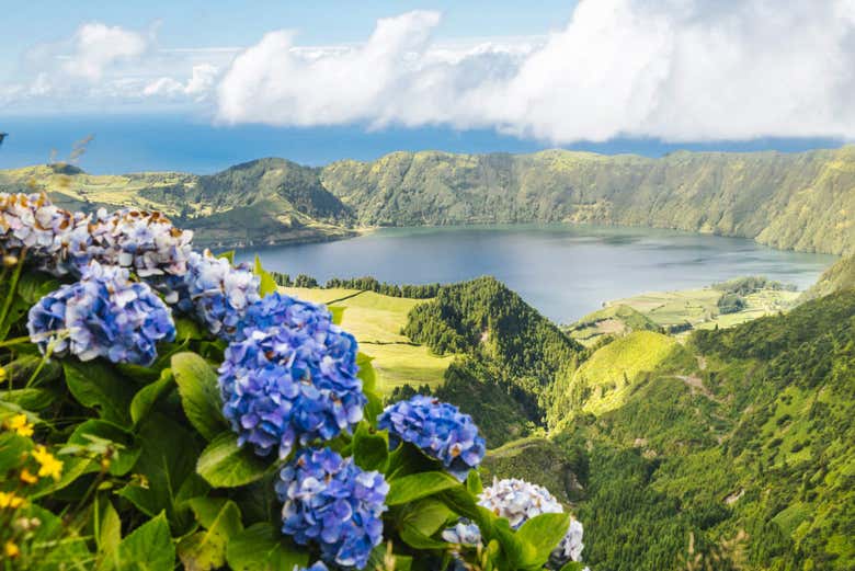 Paisagens naturais em torno à Lagoa das Sete Cidades