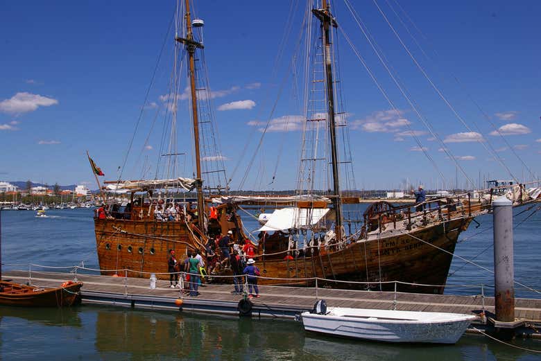 A bordo della nave pirata