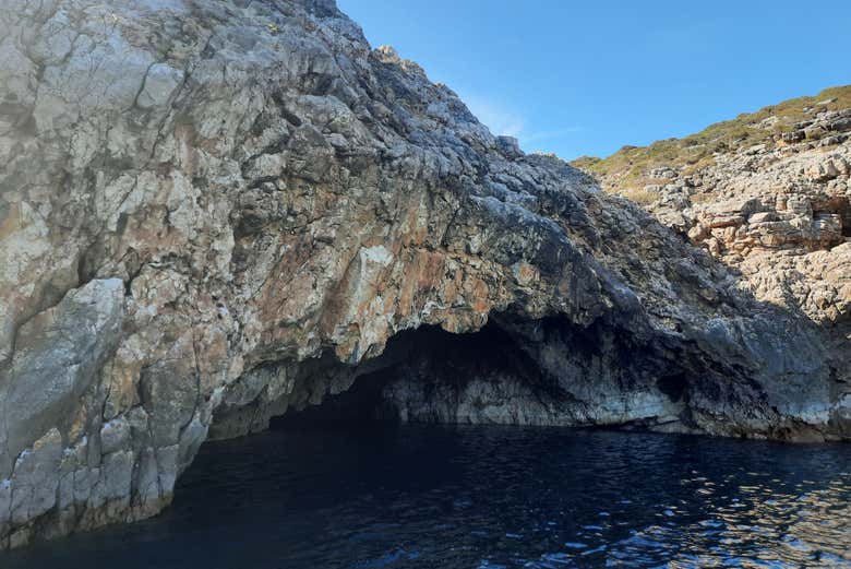 Une des grottes marines que vous verrez en chemin