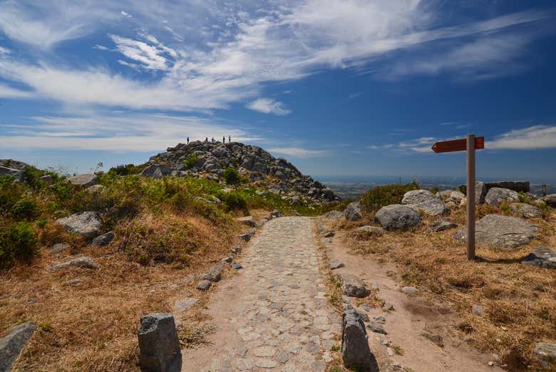 Climbing the Monchique mountains