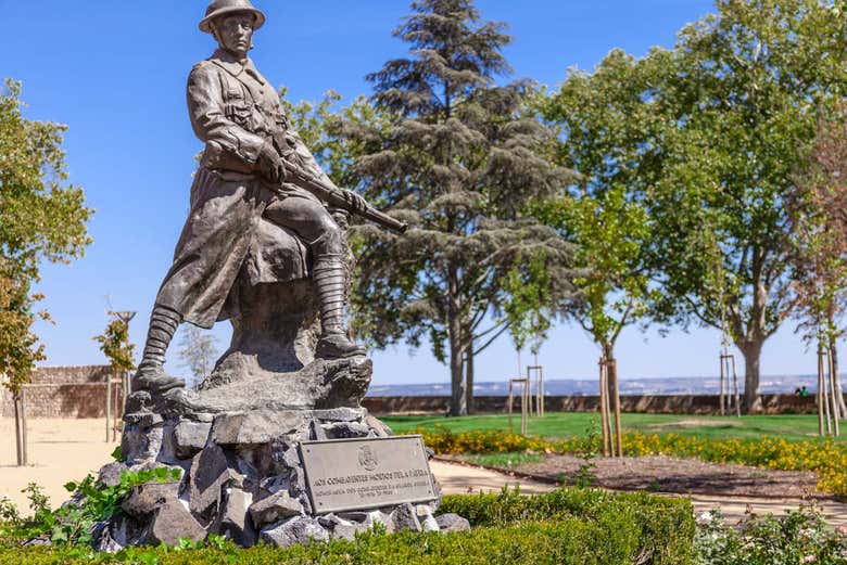 Monumento da Primera Guerra Mundial nas Portas do Sol