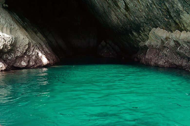 Cueva en el Cabo Espichel