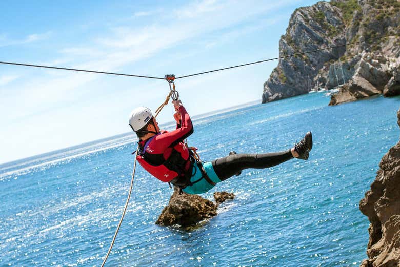 Durante l'esperienza di coasteering